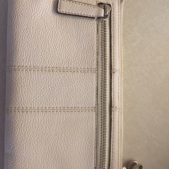 COACH wristlet - Picture 3 of 4